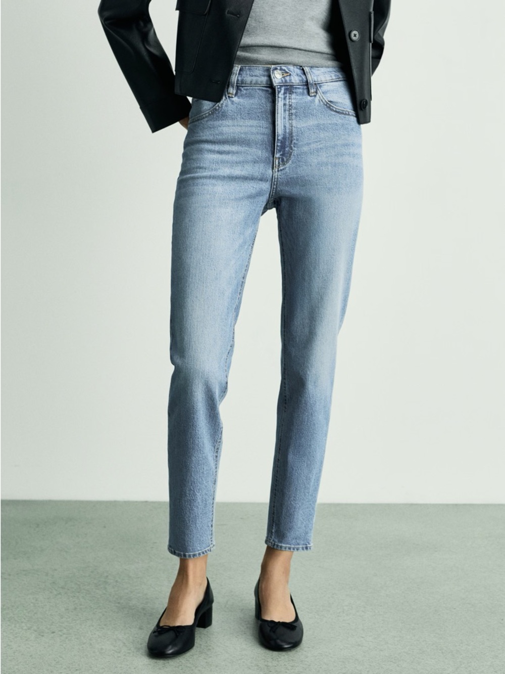 NWT MNG MANGO NewMom High-Waist Light Wash Ankle Length Mom Jean Size 1